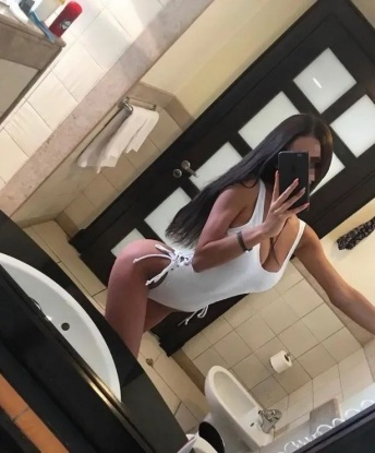 Евгения, 23 года, 2 размер груди